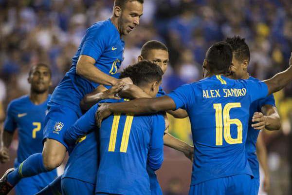 Brasil fue demasiado para El Salvador 