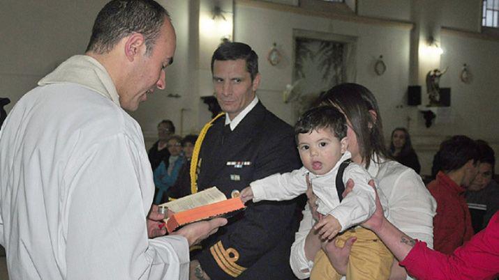Un nene nacido en Olavarriacutea es el nuevo ahijado de Macri