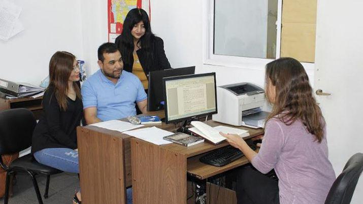 Trabajadores Sociales cumplen un papel esencial como auxiliares de la Justicia