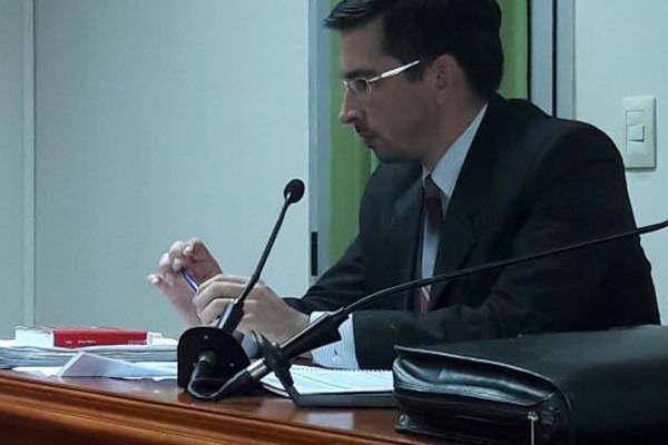 El proacuteximo martes indagaraacuten al gendarme por su novia quemada