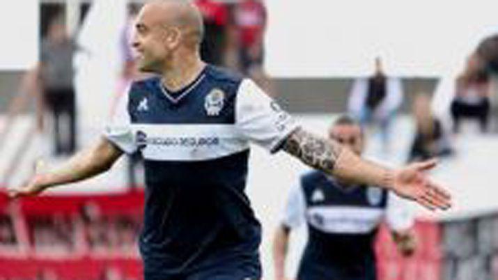 VIDEO Gimnasia derrotoacute a Patronato por 2 a 0