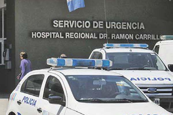 Un policiacutea de 27 antildeos murioacute tras dispararse en la cabeza