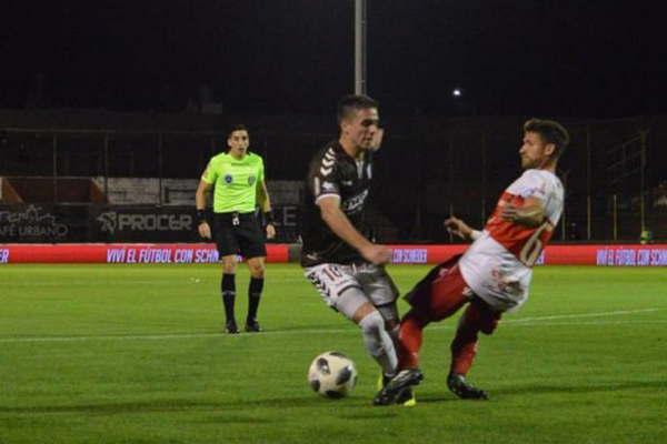 Platense sumoacute su segundo triunfo consecutivo