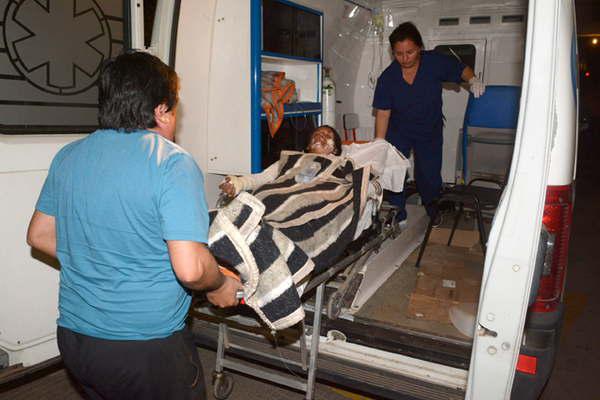 Mujer grave al quemarse con agua hervida tras discutir con su marido