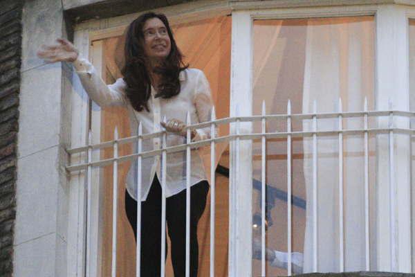 Portero de Cristina afirmoacute  que vio ingresar muchos bolsos