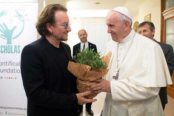 Francisco y Bono hablaron de pederastia 