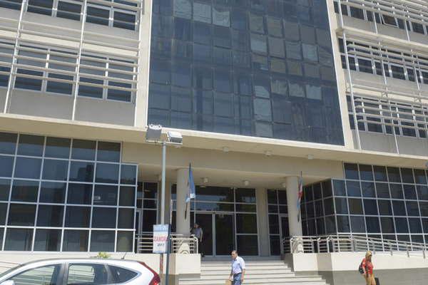 Reveacutes judicial para el presidente del Colegio de Abogados y su hermano