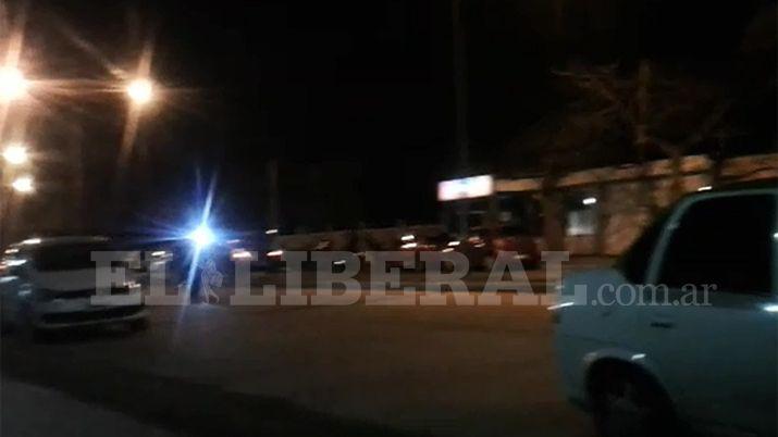 Filman a motociclistas haciendo Willy en plena Costanera