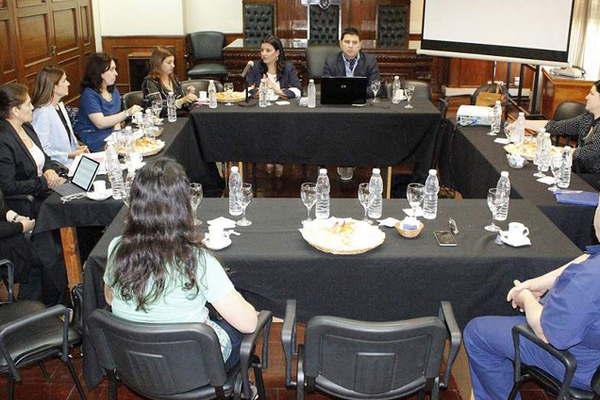 Nuevo encuentro de la Mesa Interinstitucional Construyendo el Derecho de Familia 