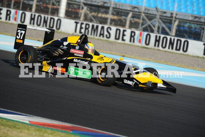 Luca Vicino de LR Team se adjudicó la final de la categoría Fórmula 20 en Las Termas