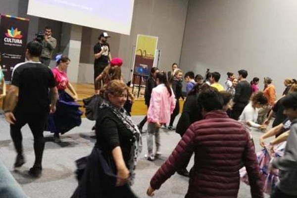 Santiago intervendraacute en el Cuarto Encuentro Regional NOA Baila 