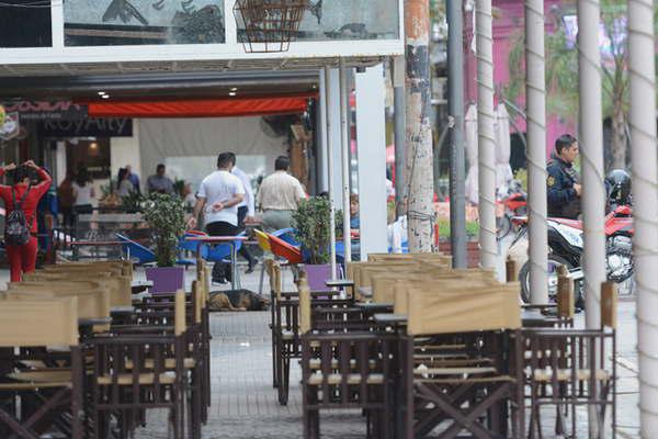 Pese a la huelga comercios bares y supermercados estuvieron abiertos