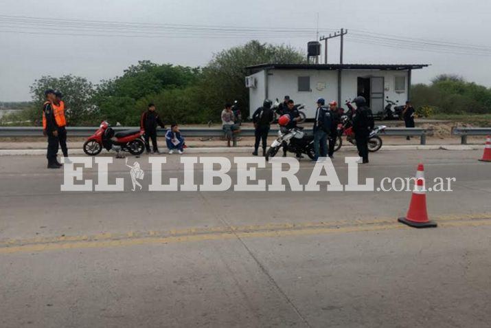 Los sospechosos fueron interceptados por el personal del puesto de control del Puente Carretero