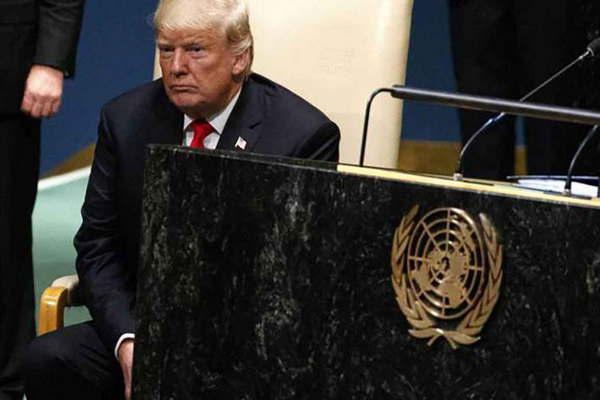 Trump sentildeala a China de tratar de interferir en las legislativas