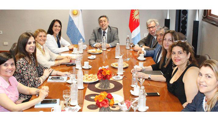 El Poder Judicial santiaguentildeo a la vanguardia de poliacutetica de gestioacuten