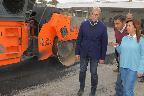 Fuentes confirmoacute continuidad de obras en Avdas Belgrano y Coloacuten