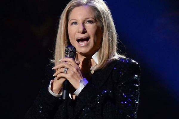 Barbra Streisand le dedica una cancioacuten a Trump en su nuevo disco  