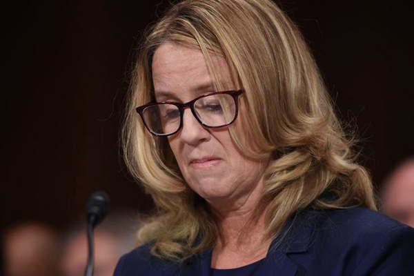 Dramaacutetico interrogatorio a una viacutectima de abuso sexual en el Senado de los Estados Unidos