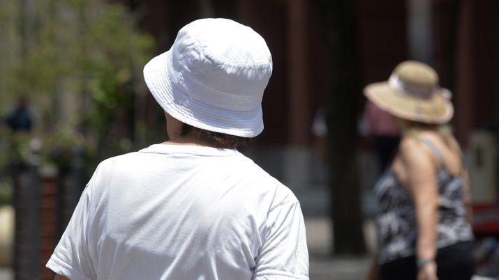 Arde Santiago y se renovoacute el alerta por tormentas severas