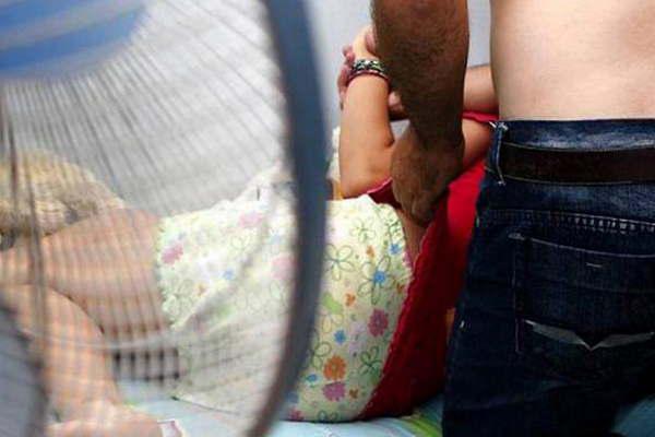 Ordenan detener a un profesor de Matemaacuteticas por el abuso sexual de la hija de un matrimonio amigo