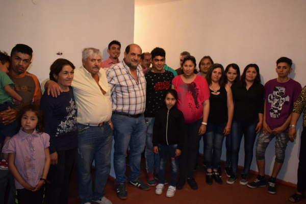 Inauguraron nuevas viviendas sociales en Villa Ojo de Agua