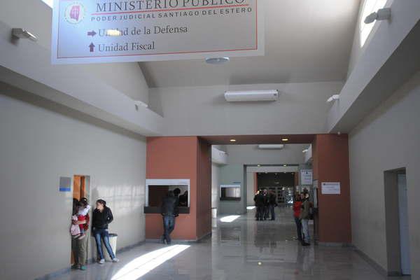 Depravado habriacutea manoseado y mostrado sus genitales a una nintildea