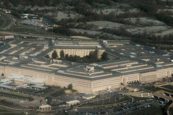 Pentaacutegono- hallan dos paquetes con sustancia venenosa 