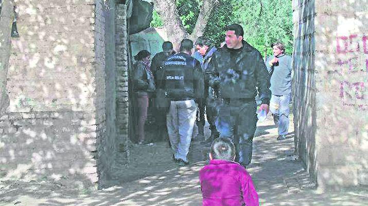 Trilliza de un antildeo y seis meses murioacute ahogada en un tacho cuando jugaba con sus hermanas