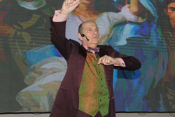 Marcelo Arce presentaraacute su espectaacuteculo hoy en Santiago