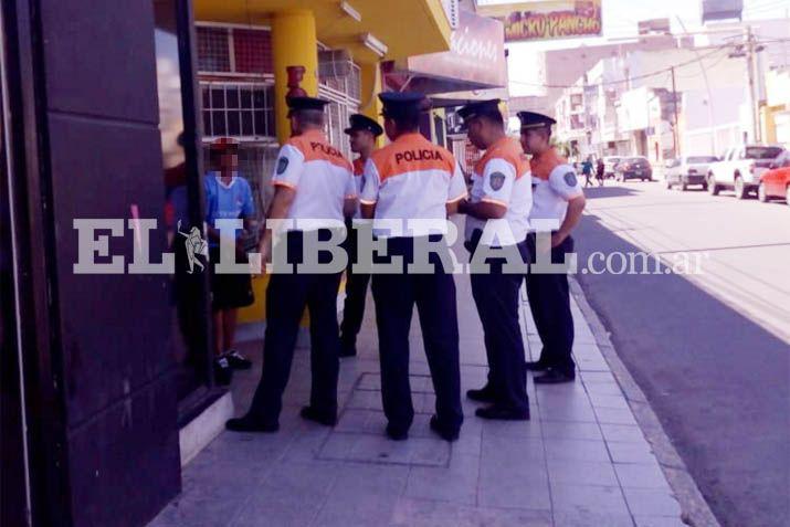 El joven fue interceptado a la altura de Peatonal Tucumn y Salta del barrio Centro