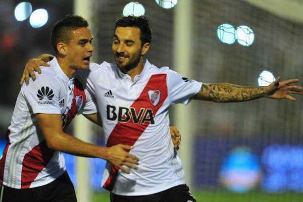 Marcelo Gallardo ensayoacute  con la dupla ScoccoBorreacute