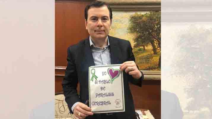 El gobernador se sumoacute a la campantildea por el Diacutea Mundial de las Personas con Paraacutelisis Cerebral