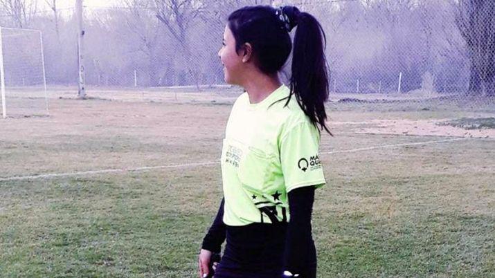 Mandaron a lavar los platos a una aacuterbitro y fueron sancionados