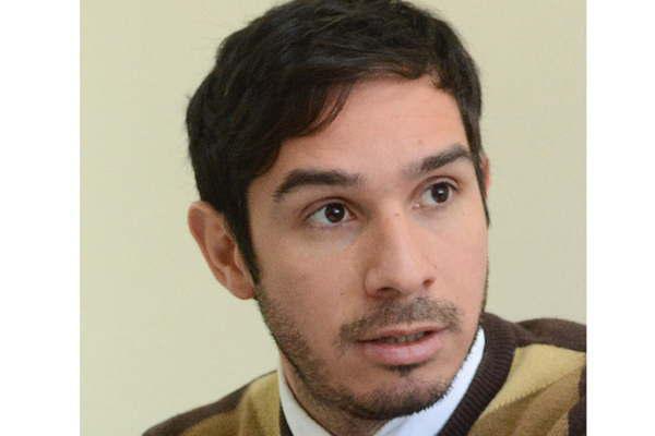 Condenado a un antildeo  por golpear a ex pareja