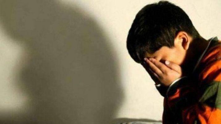 Investigan a profesor por el supuesto abuso de alumno