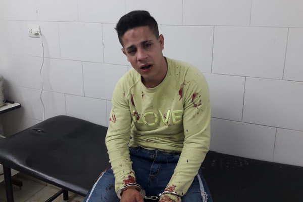 Un aprehendido denuncioacute que fue salvajemente golpeado por un efectivo policial dentro de la comisariacutea