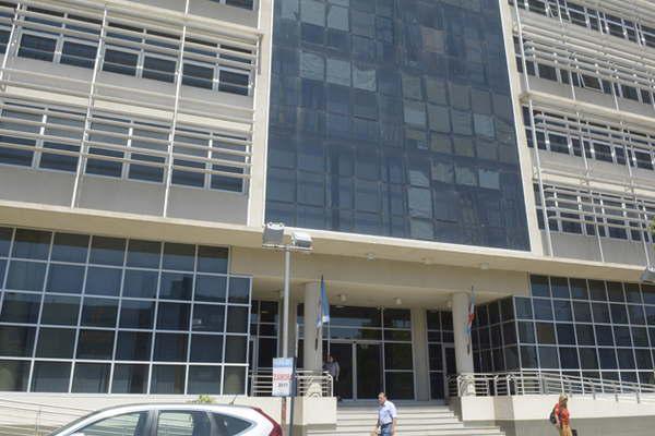 Cuaacutendo se considera que existe apologiacutea del delito y coacutemo puede llegar a ser reprimido por la Justicia