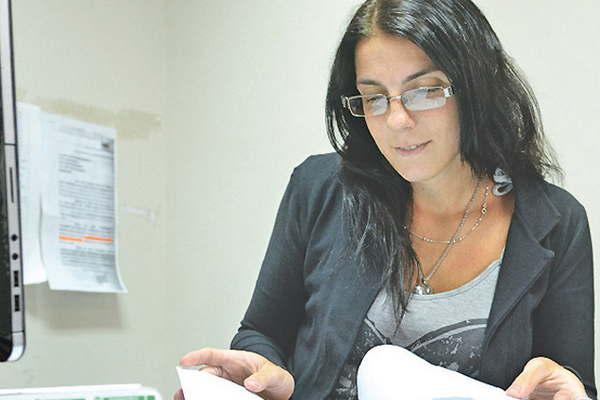 Ex funcionario municipal arrojoacute a su hija por el aire  y amenazoacute a su pareja- Te voy a reventar la cabeza