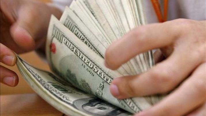El billete minorista operó al alza durante casi toda la rueda de hoy
