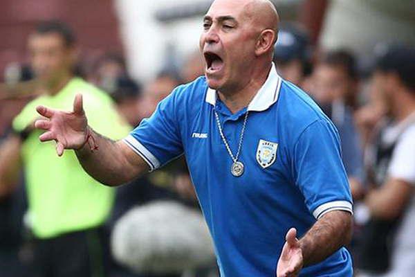 Juan Manuel Llop es el nuevo DT de la Crema