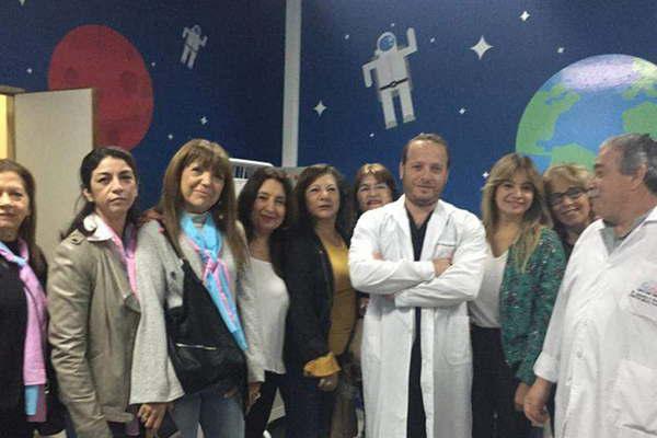 Inauguraron el ploteo de la Sala de Tomografiacutea del Cepsi Eva Peroacuten