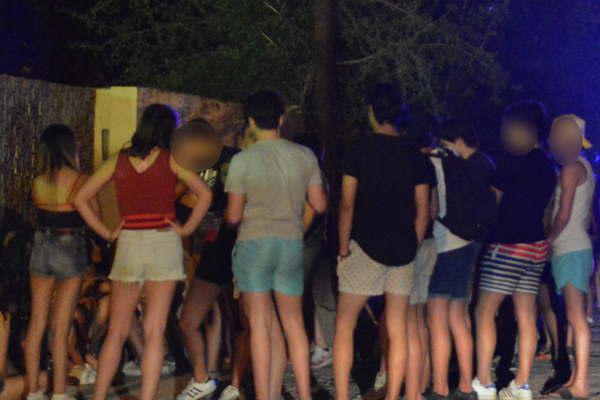 Multas- aportaraacuten datos de otros propietarios  de fincas donde se realizaron fiestas clandestinas 