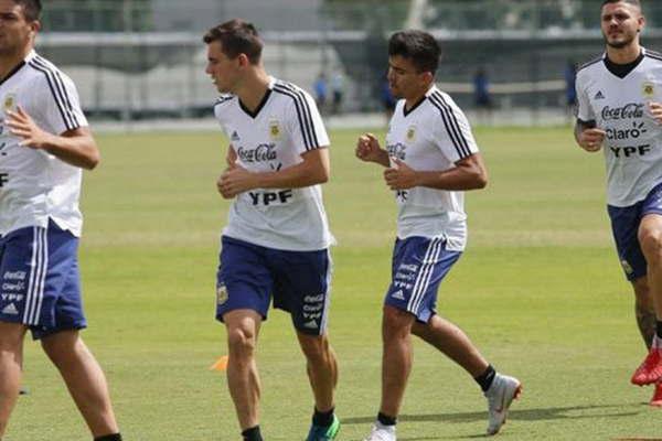 Scaloni ya tendriacutea lista la formacioacuten para el martes