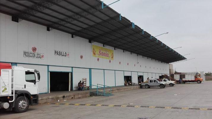 Grupo comando maniatoacute a empleados de seguridad y se llevoacute 2000000 de Comeco