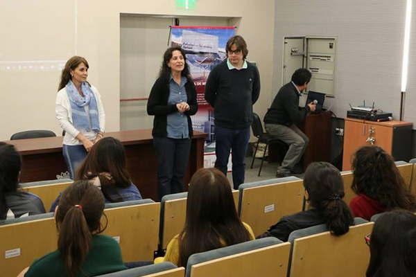 Este viernes habraacute un encuentro de Ser profesional por un diacutea