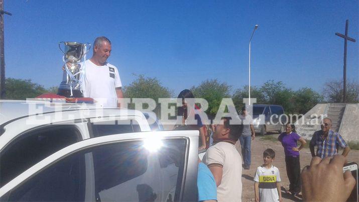 Añatuyenses ovacionaron al campeón Gastón García