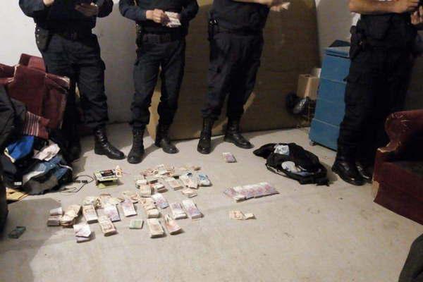 Indagatorias y pericias en  las caacutemaras de seguridad