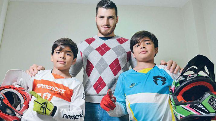 Lisandro y Santino Diacuteaz soacutelo piensan en Chile