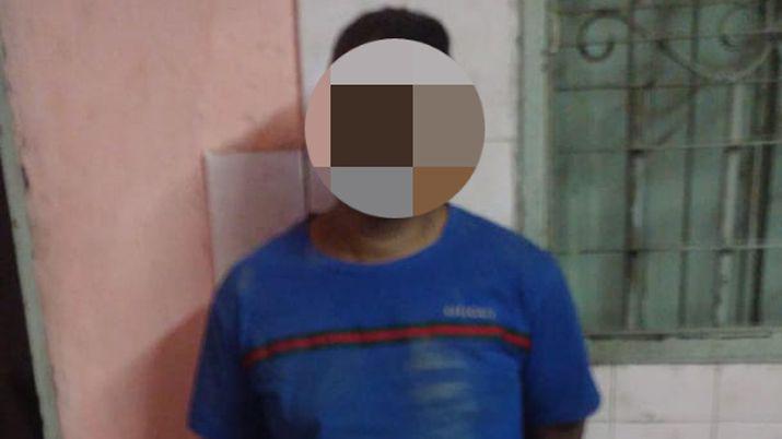 Lo atrapan in fraganti cuando saltaba desde un camioacuten