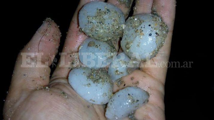 FOTOS Y VIDEO Lluvia y granizo en la Madre de Ciudades